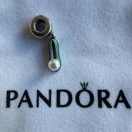 Pandora 792139EN93 Scarpa Trilli Charm Disney