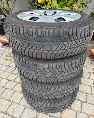 Gomme invernali con cerchi