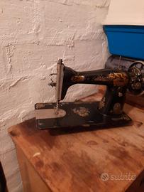 Macchina da cucire SINGER anno 1921