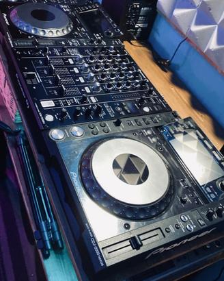 Pioneer CDJ 2000NXS+Pioneer DJM 750MKII