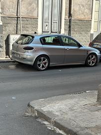 Alfa romeo 147