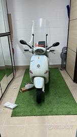 Vespa 125 et 4