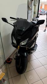 HONDA FORZA 750