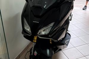 HONDA FORZA 750