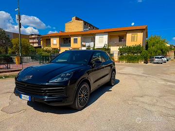 PORSCHE CAYENNE 3.0