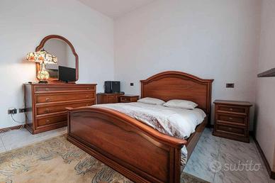 Camera da letto in legno