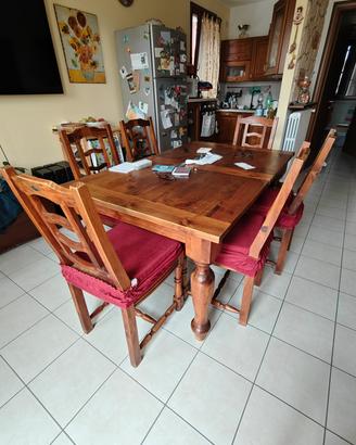 Tavolo/sedie in legno massello anche separatamente