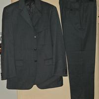 Abito in pura lana vergine extrafine