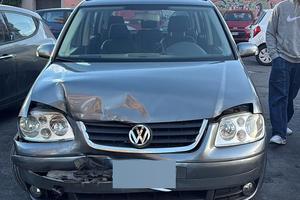 volkswagen touran anno 2009 motore 1.9TDI
