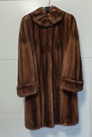 Pelliccia in vero visone marrone lunga