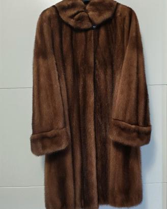 Pelliccia in vero visone marrone lunga
