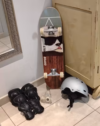 Bundle Skateboard:Ruote Pro+Base+Casco+Protezioni