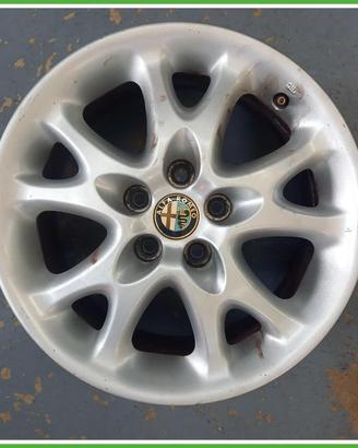 Cerchio Singolo in Lega Alfa Romeo 147 1 Serie 15
