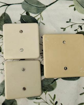 Coperchi Copriforo Vintage per Scatole Derivazione