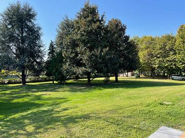 Solferino Villa contemporanea con parco secolare -