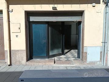 Locale commerciale uso negozio/ufficio o attività