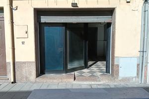 Locale commerciale uso negozio/ufficio o attività