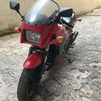 Kawasaki GPZ 900