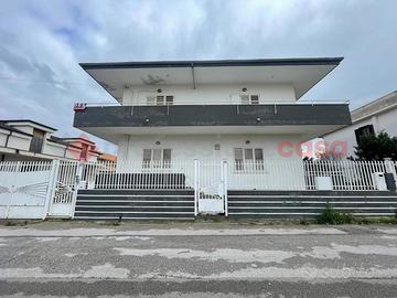 Appartamento Mondragone [Cod. rif 3293334VRG]