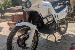 Honda XRV 750 Africa twin rd04