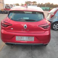 Portellone paraurti stop Clio 2020