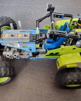 Lego Thecnic Offroader -  codice 42037