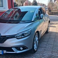 Renault scenic 1.5 diesel energy bose