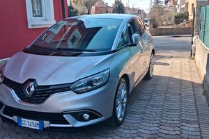 Renault scenic 1.5 diesel energy bose