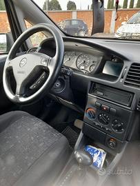 Auto 7 posti automatica