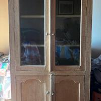 Vetrina in legno effetto craquelé