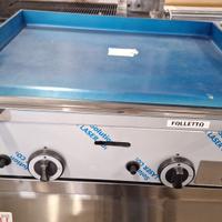 Fry top liscio da banco in acciaio inox.