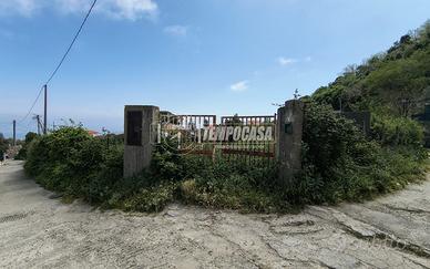 Terreno agricolo di 1500mq più deposito servito da