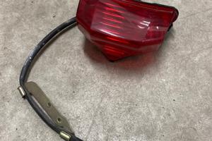 Yamaha FZ6 - Fanale stop