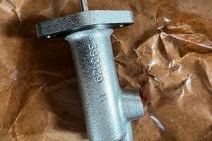 Pompa frizione Mercedes classe G w460