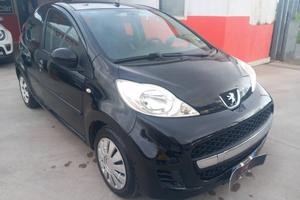 Peugeot 107 1.0 68CV 5p. Desir km 152000