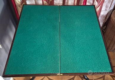 tavolo da  gioco  in legno 