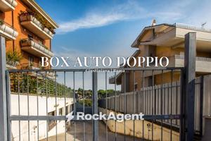 Box / Garage di 30 m² a Roma