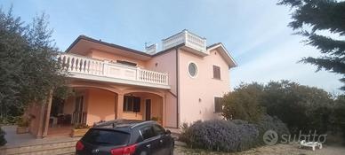 351 Villa con Parco a Città Sant'Angelo