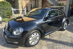 Volkswagen Maggiolino 1.6 tdi 105 cv design