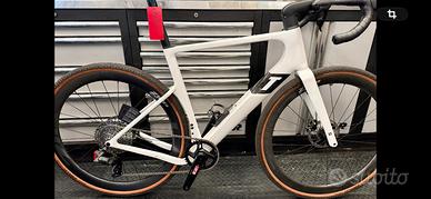 3T REACE MAX  ITALIA  TL 56