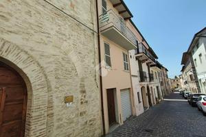 CASA SEMINDIPENDENTE A SIGILLO