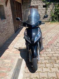 Scooter geopolis 125