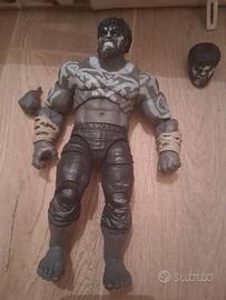 action figure hulk grigio