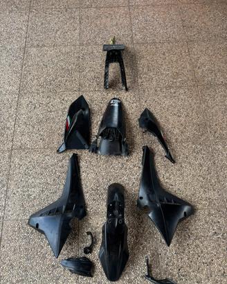 set completo plastiche xmf 125 nere