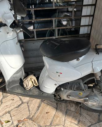 Scarabeo 50