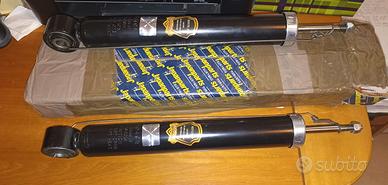 ammortizzatori posteriori golf 6