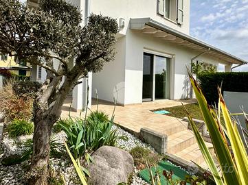 PORZIONE DI BIFAMILIARE A PONCARALE