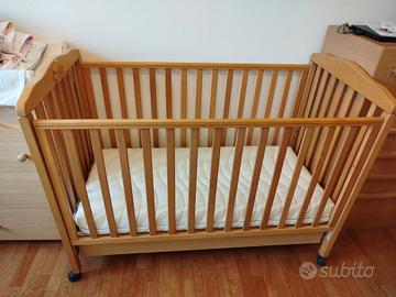 lettino neonati in legno 