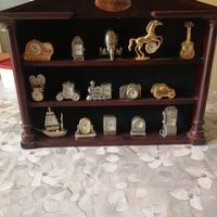Vetrina con orologi da collezione