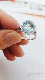 Anello oro 18K incastonata acquamarina K. 2,60